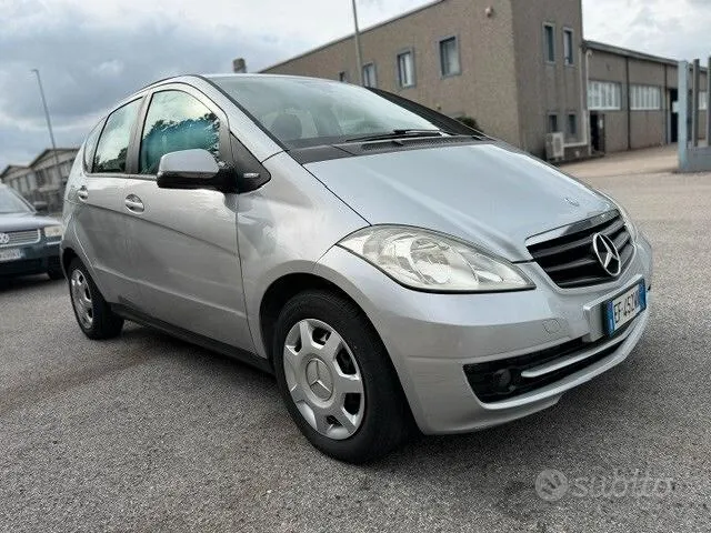 Mercedes-Benz A160 2010 photo 3