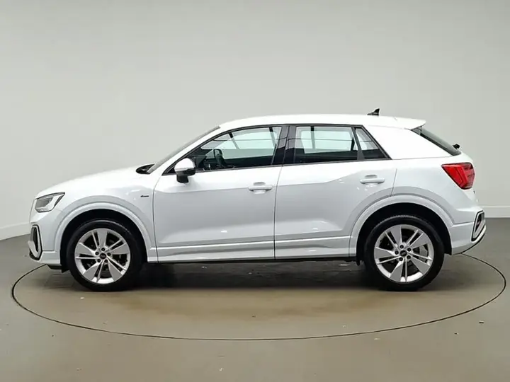 Audi Q2 2023 photo 4