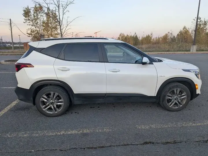 Kia Seltos 2021 photo 3