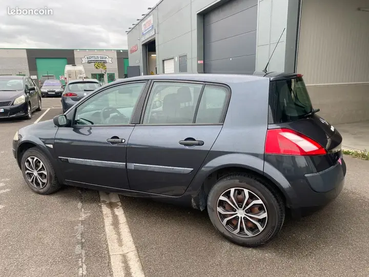 Renault Megane 2005 photo 2