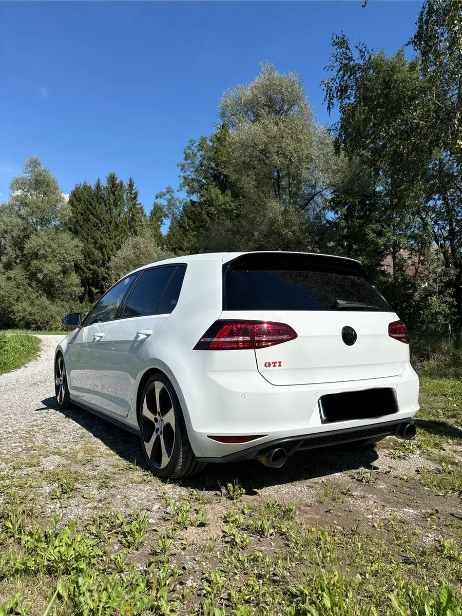 Volkswagen Golf 2015 photo 3