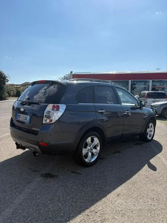 Chevrolet Captiva 2009 photo 3
