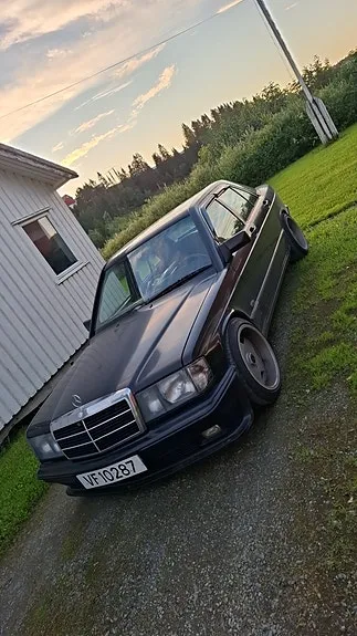 Mercedes-Benz 190 E