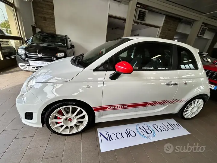 Abarth 500 2015 photo 2