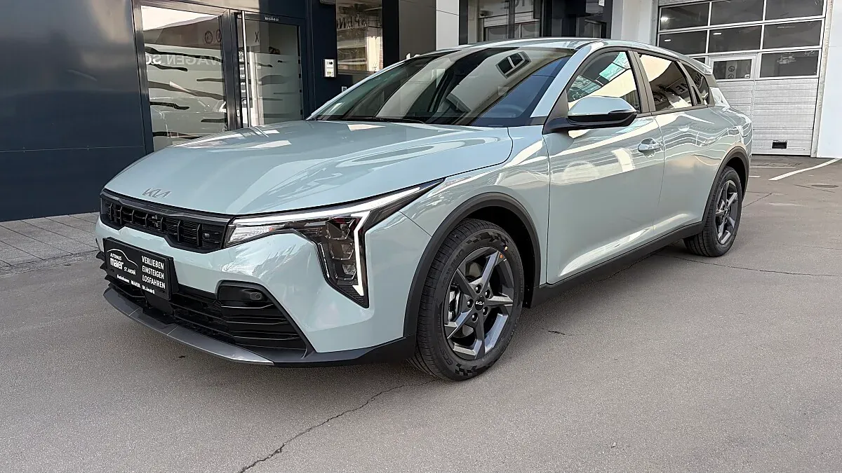 Kia K4