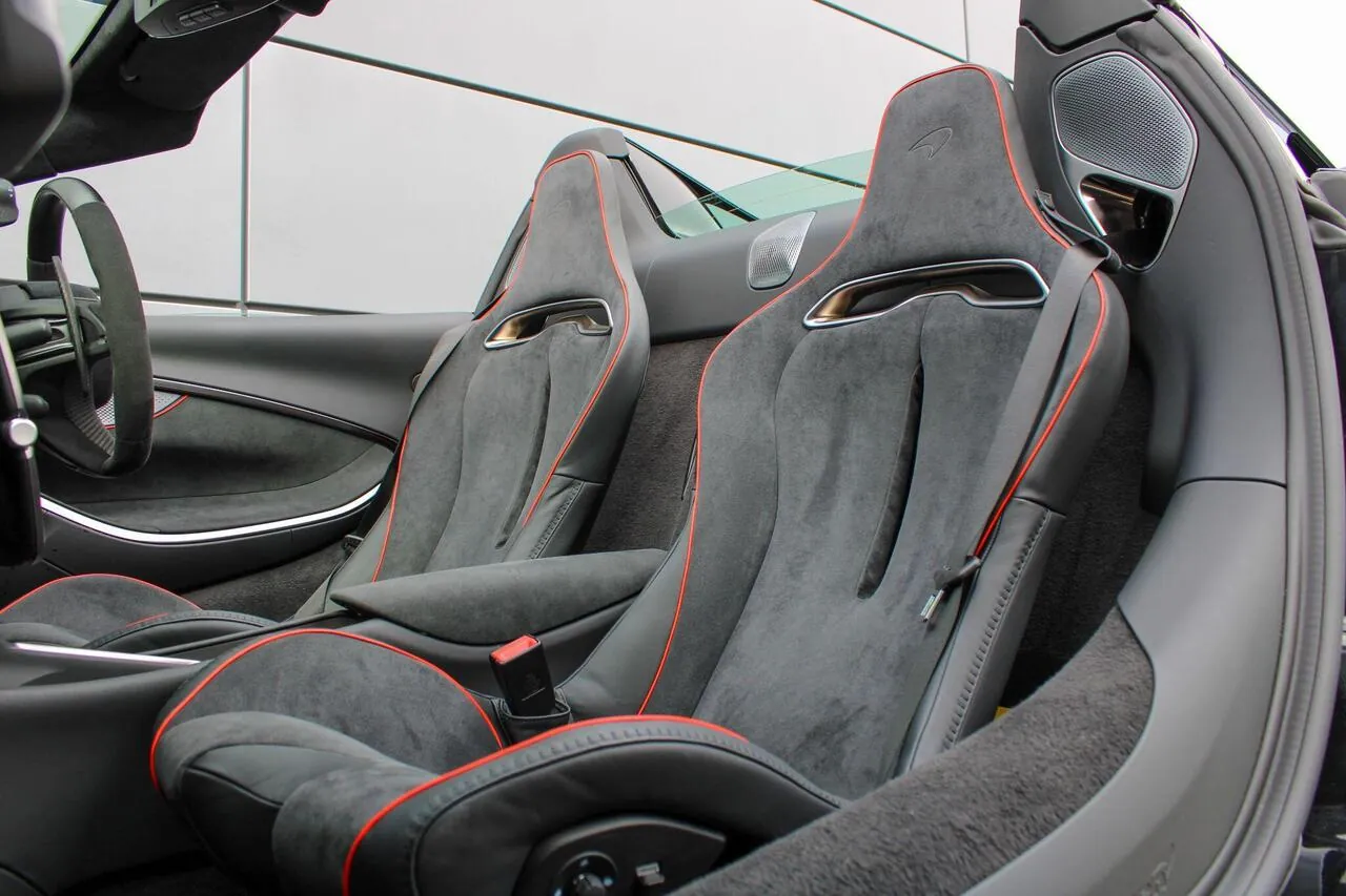 Mclaren Artura 2026 photo 4