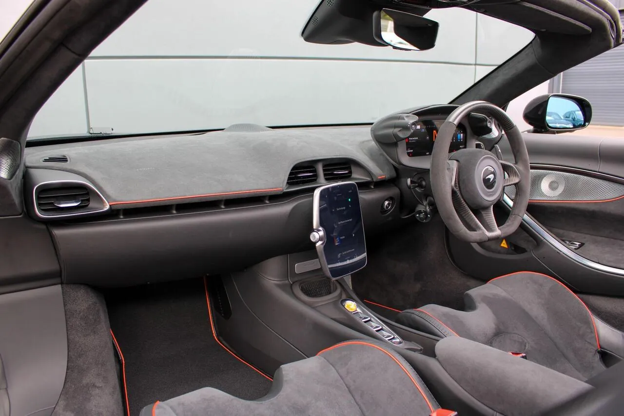 Mclaren Artura 2026 photo 3