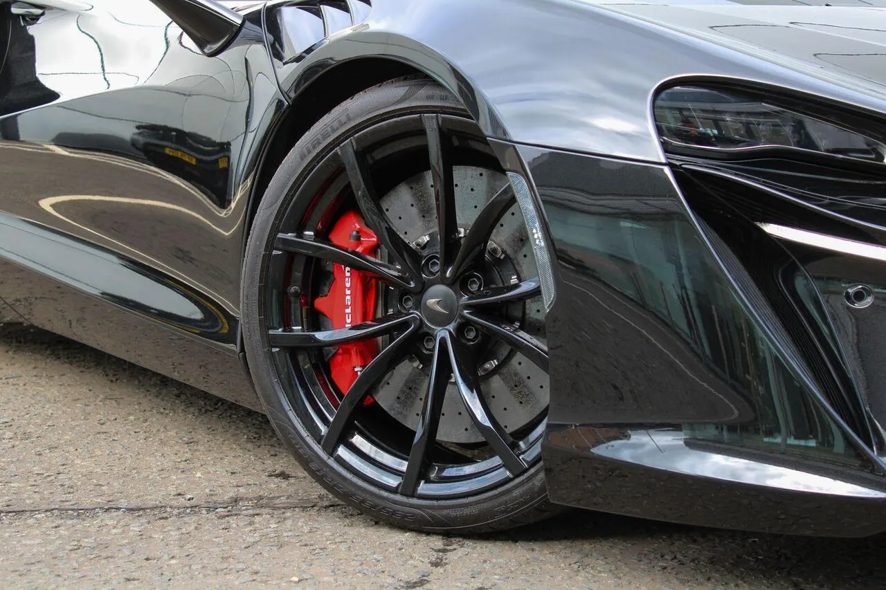 Mclaren Artura 2026 photo 5
