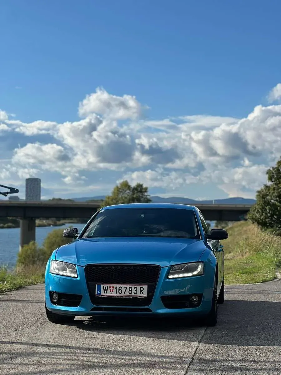 Audi A5 2011 photo 3