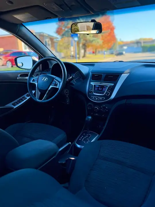 Hyundai Accent 2015 photo 5