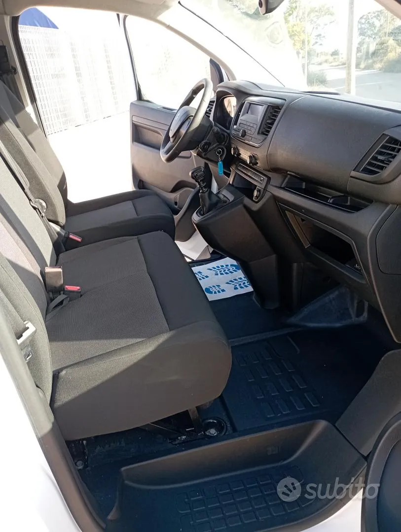 Peugeot Expert 2023 photo 5