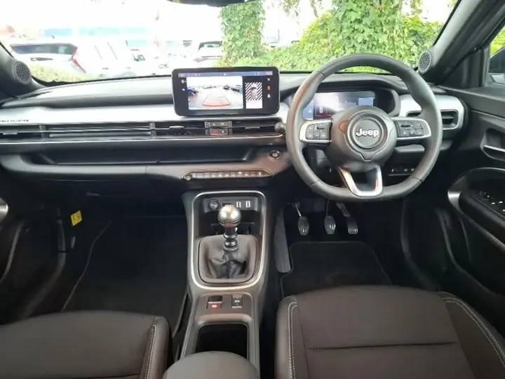 Jeep Avenger 2025 photo 3