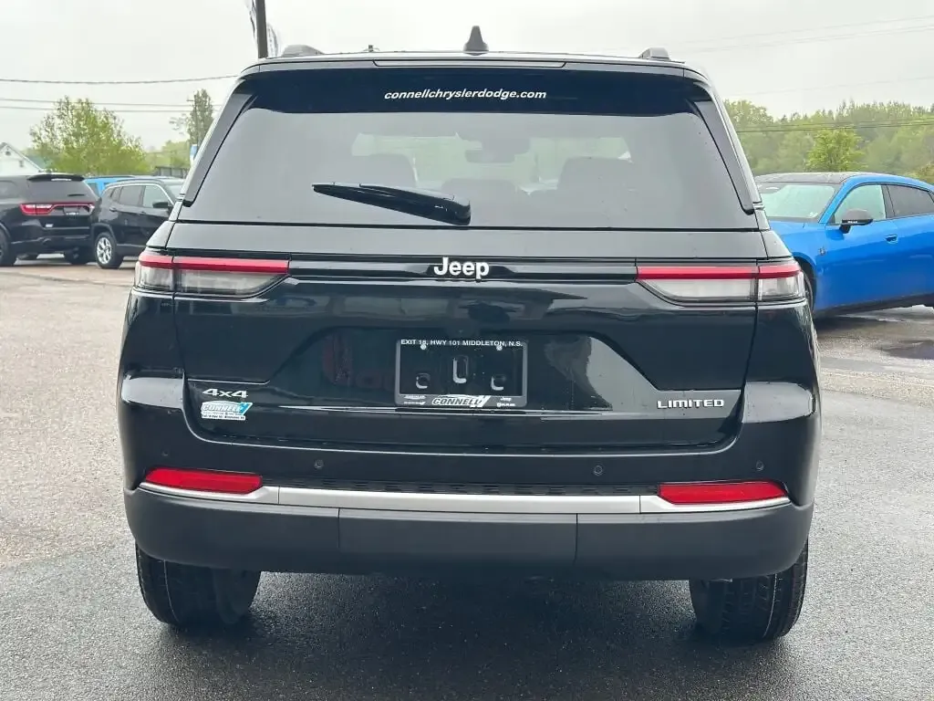 Jeep Grand Cherokee 2026 photo 4