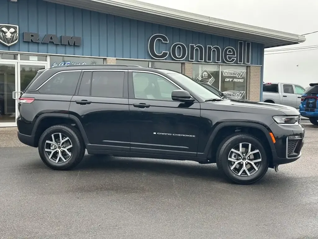 Jeep Grand Cherokee 2026 photo 2