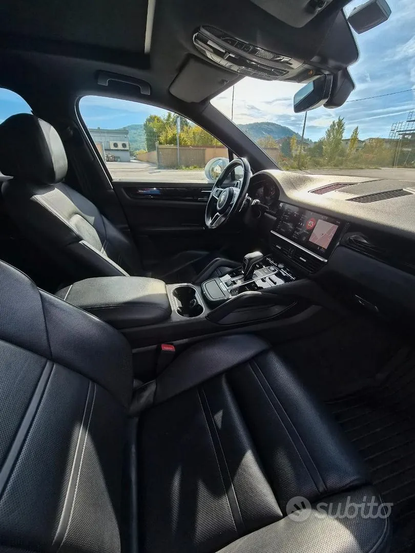 Porsche Cayenne 2018 photo 3