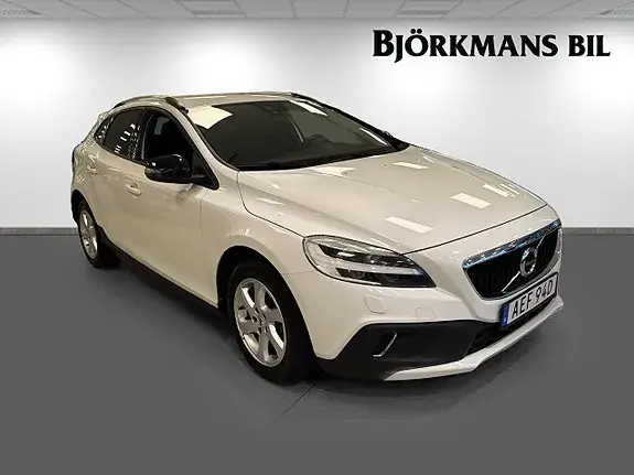 Volvo V40 Cross Country 2019 photo 3