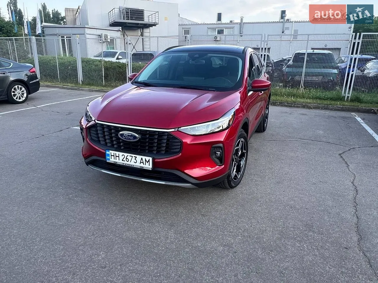 Ford Escape 2025 photo 2