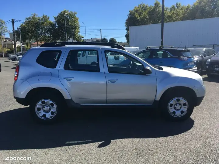 Dacia Duster 2014 photo 4