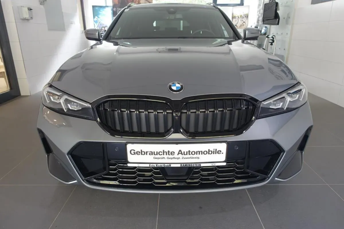 BMW 3 Series 2026 photo 2