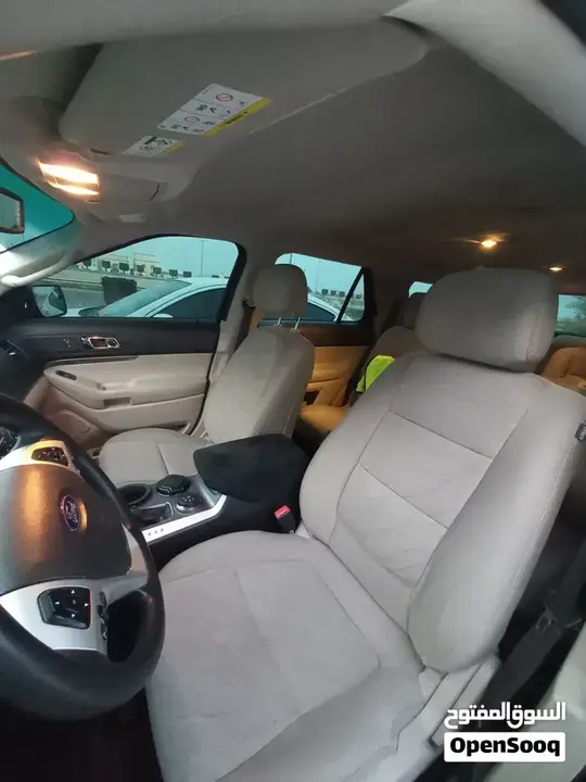 Ford Explorer 2013 photo 2
