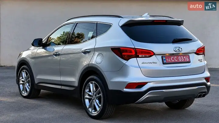 Hyundai Santa Fe 2015 photo 2