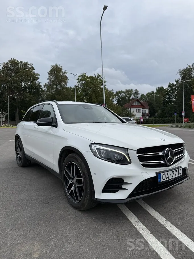 Mercedes-Benz Glc 2016 photo 2