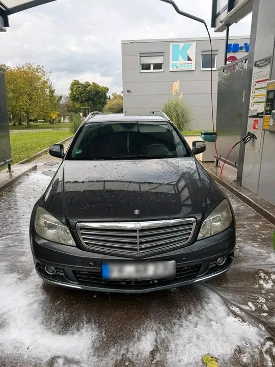 Mercedes-Benz C200