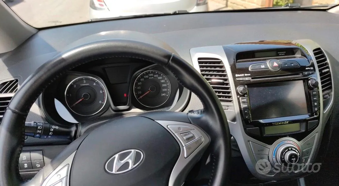 Hyundai Ix20 2015 photo 2