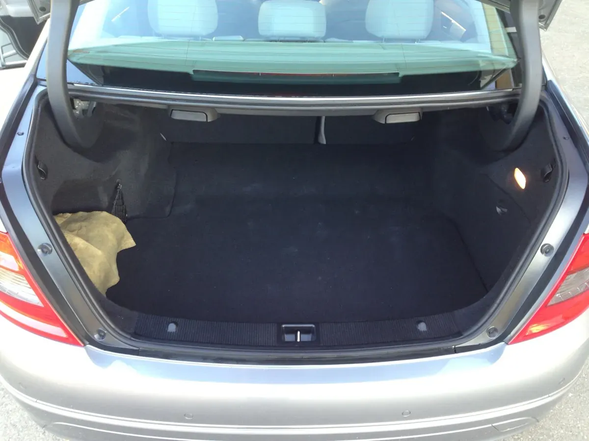 Mercedes-Benz C-Class 2008 photo 3