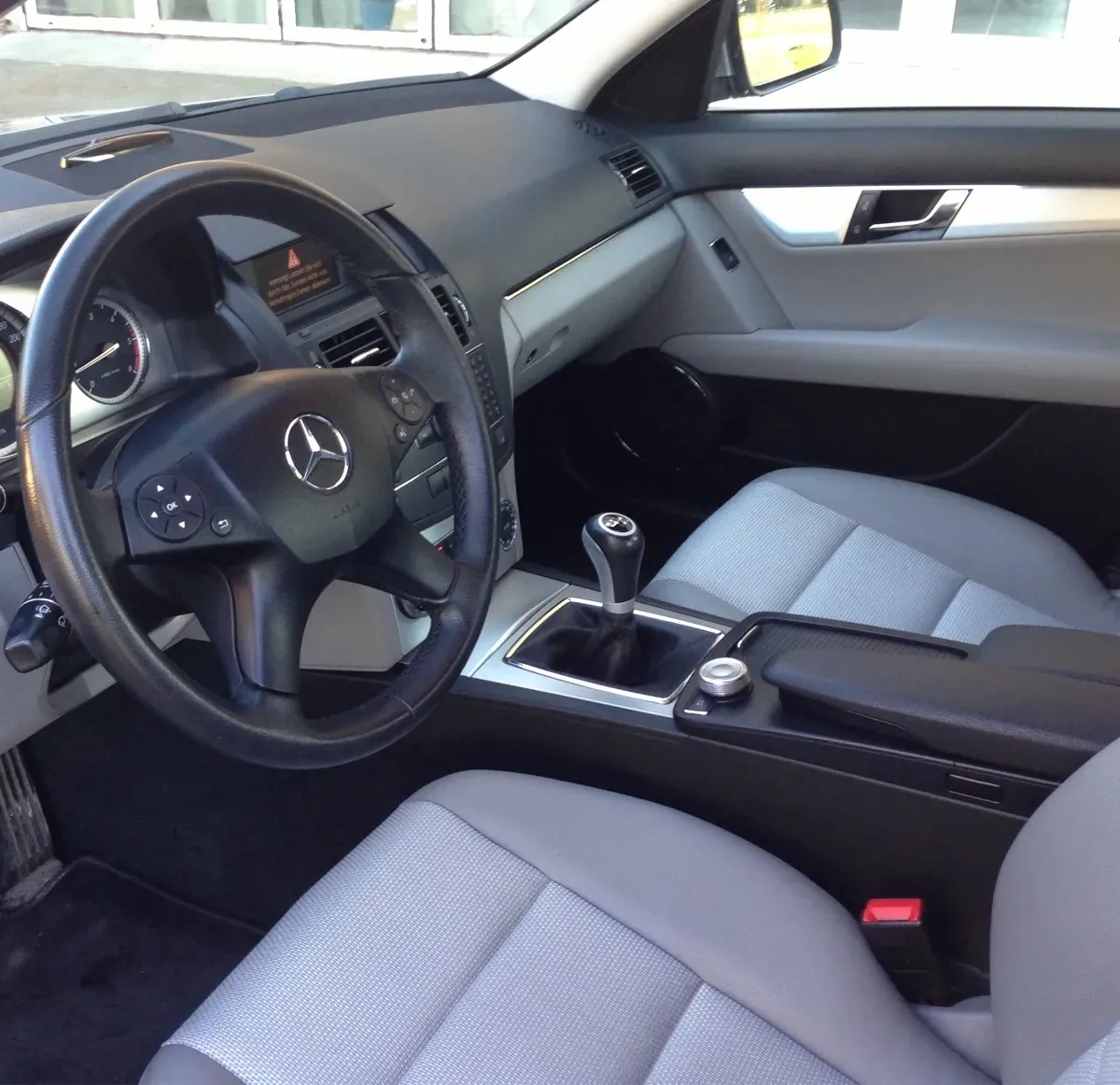 Mercedes-Benz C-Class 2008 photo 2