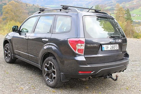 Subaru Forester 2010 photo 3