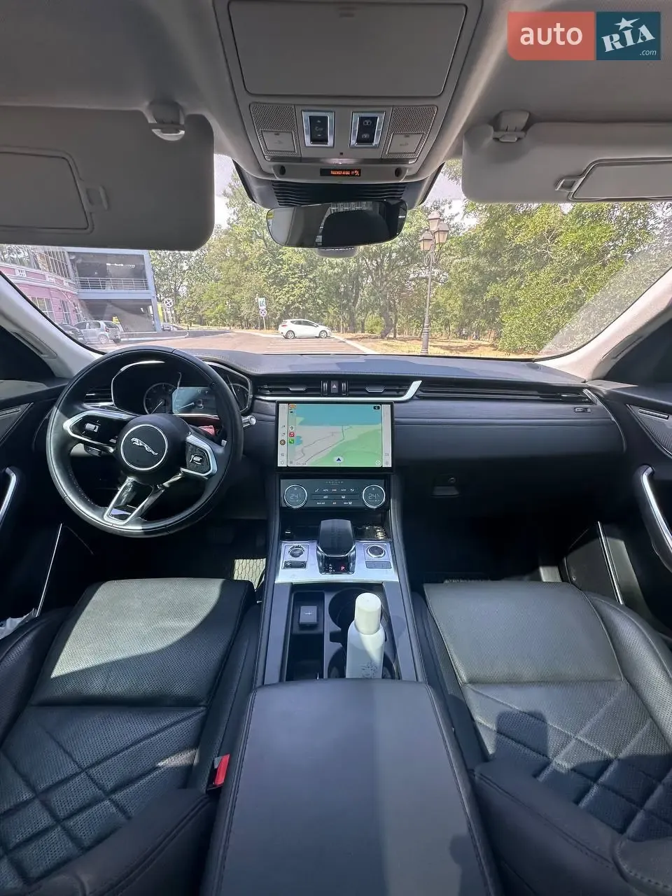 Jaguar F-Pace 2021 photo 5