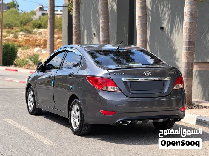 Hyundai Accent 2014 photo 2