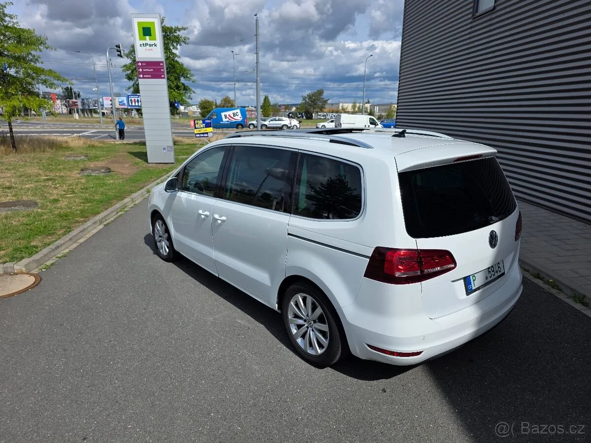 Volkswagen Sharan 2016 photo 2