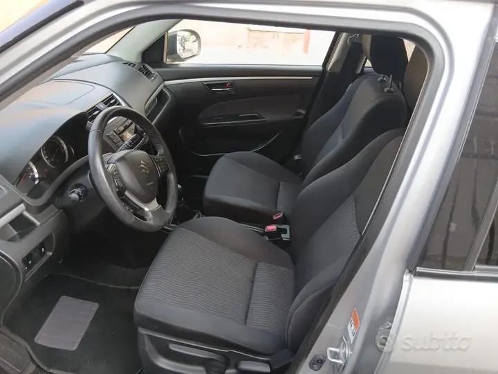 Suzuki Swift 2012 photo 5