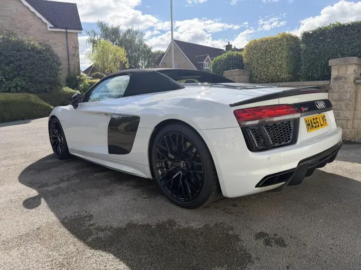 Audi R8 2018 photo 5