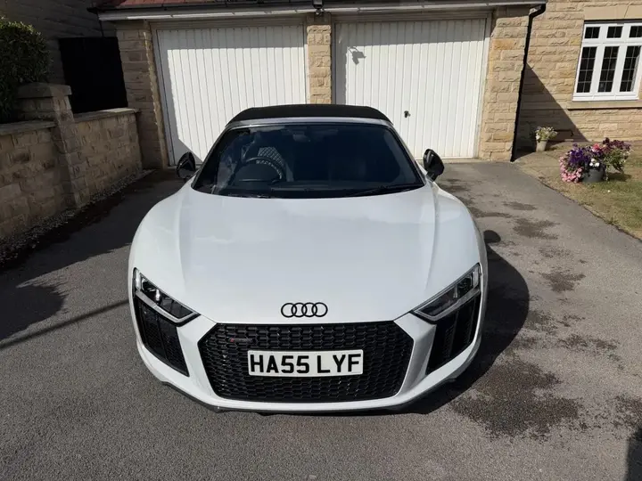 Audi R8