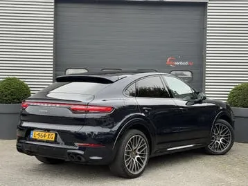 Porsche Cayenne 2021 photo 2