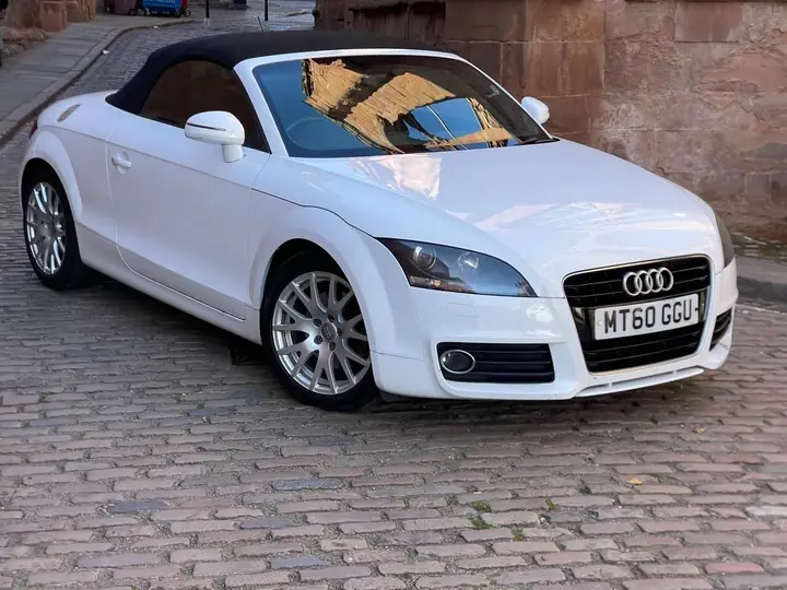 Audi Tt 2011 photo 4