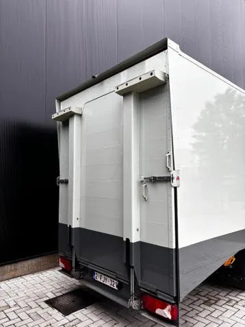 Mercedes-Benz Sprinter 2022 photo 3