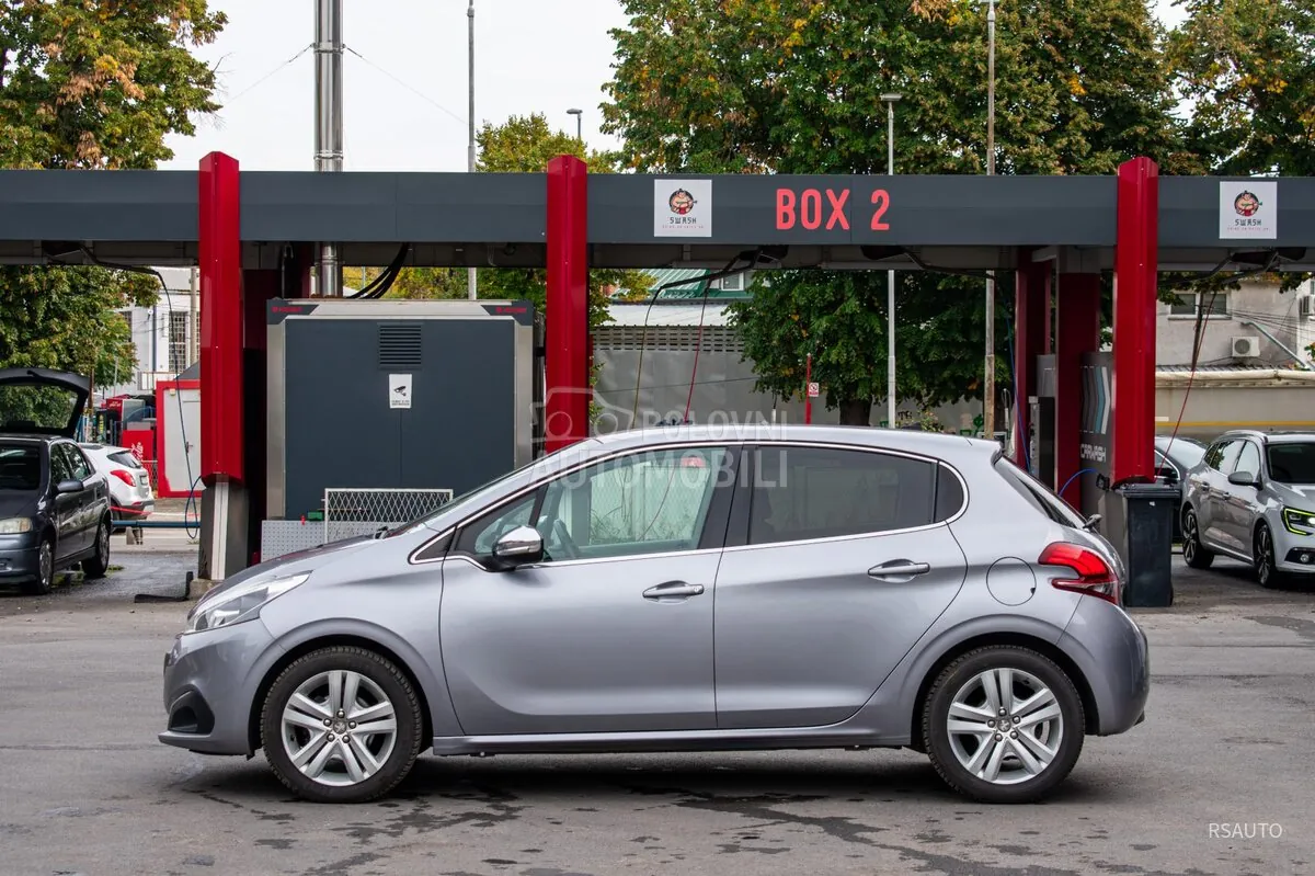 Peugeot 208 2020 photo 4