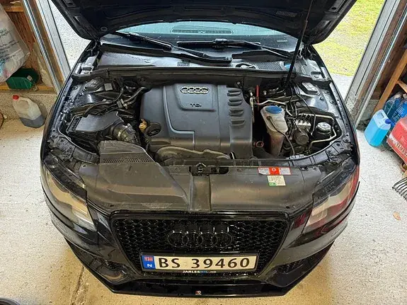 Audi A4 2009 photo 2