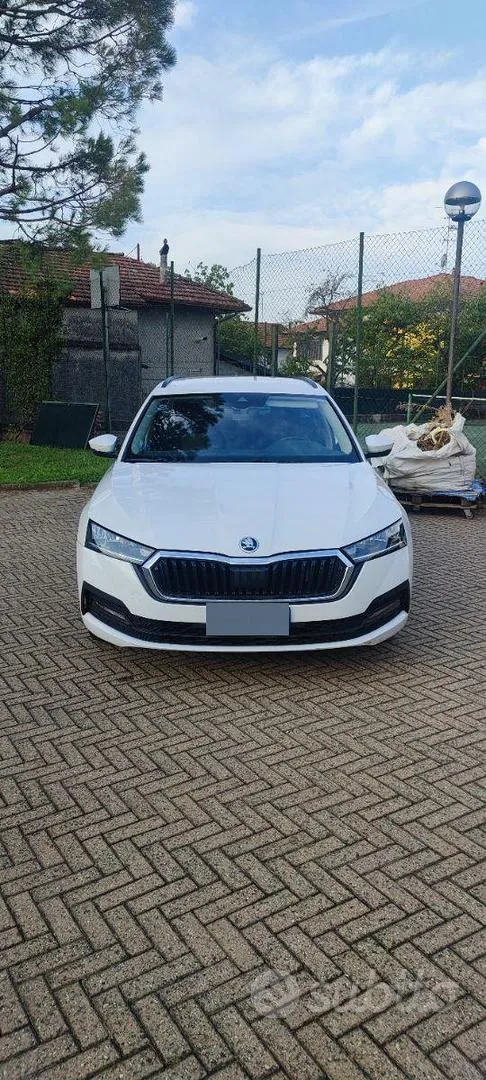 Skoda Octavia 2021 photo 4