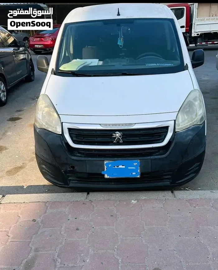 Peugeot Partner 2018 photo 2