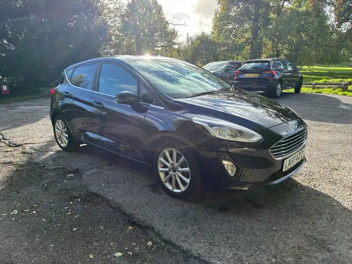 Ford Fiesta 2018 photo 2