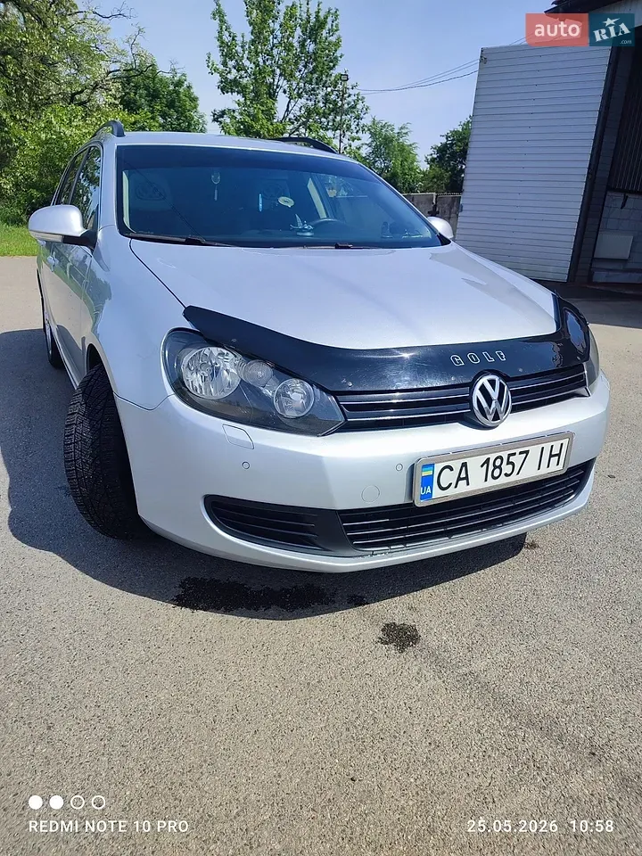 Volkswagen Golf 2010 photo 5