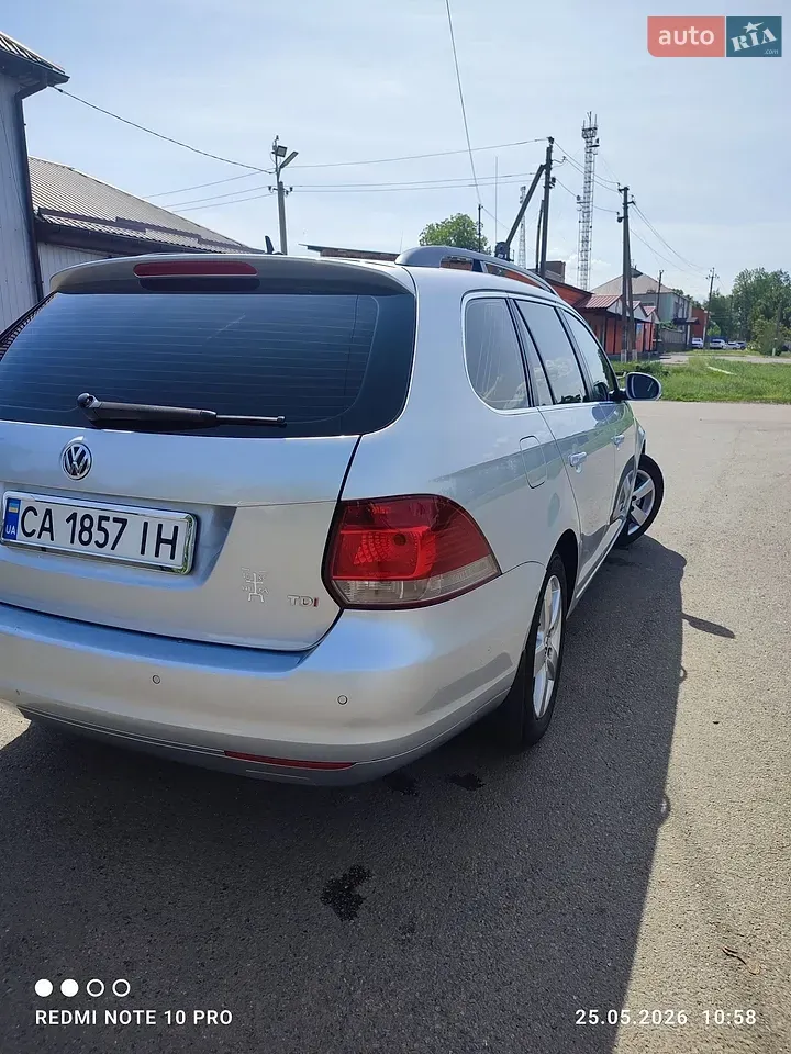 Volkswagen Golf 2010 photo 3
