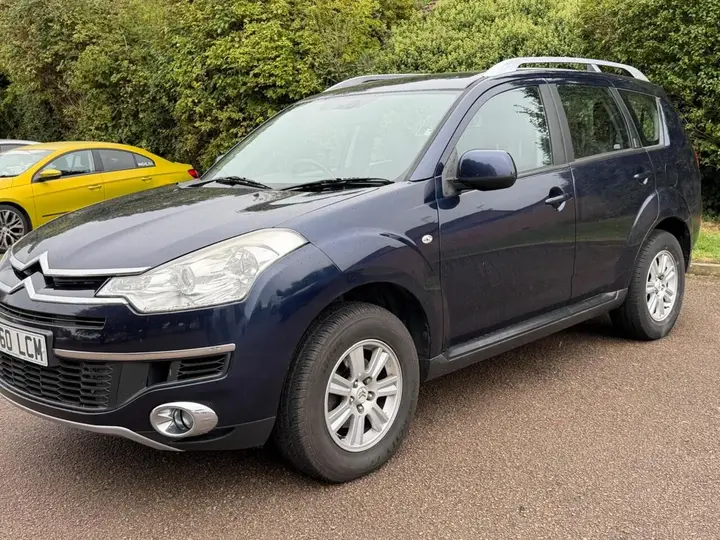 Citroen C-Crosser 2010 photo 3