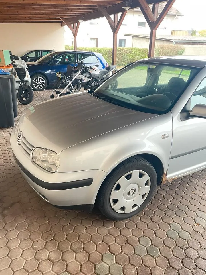 Volkswagen Golf 4