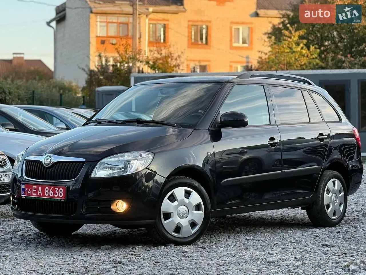 Skoda Fabia 2010 photo 3